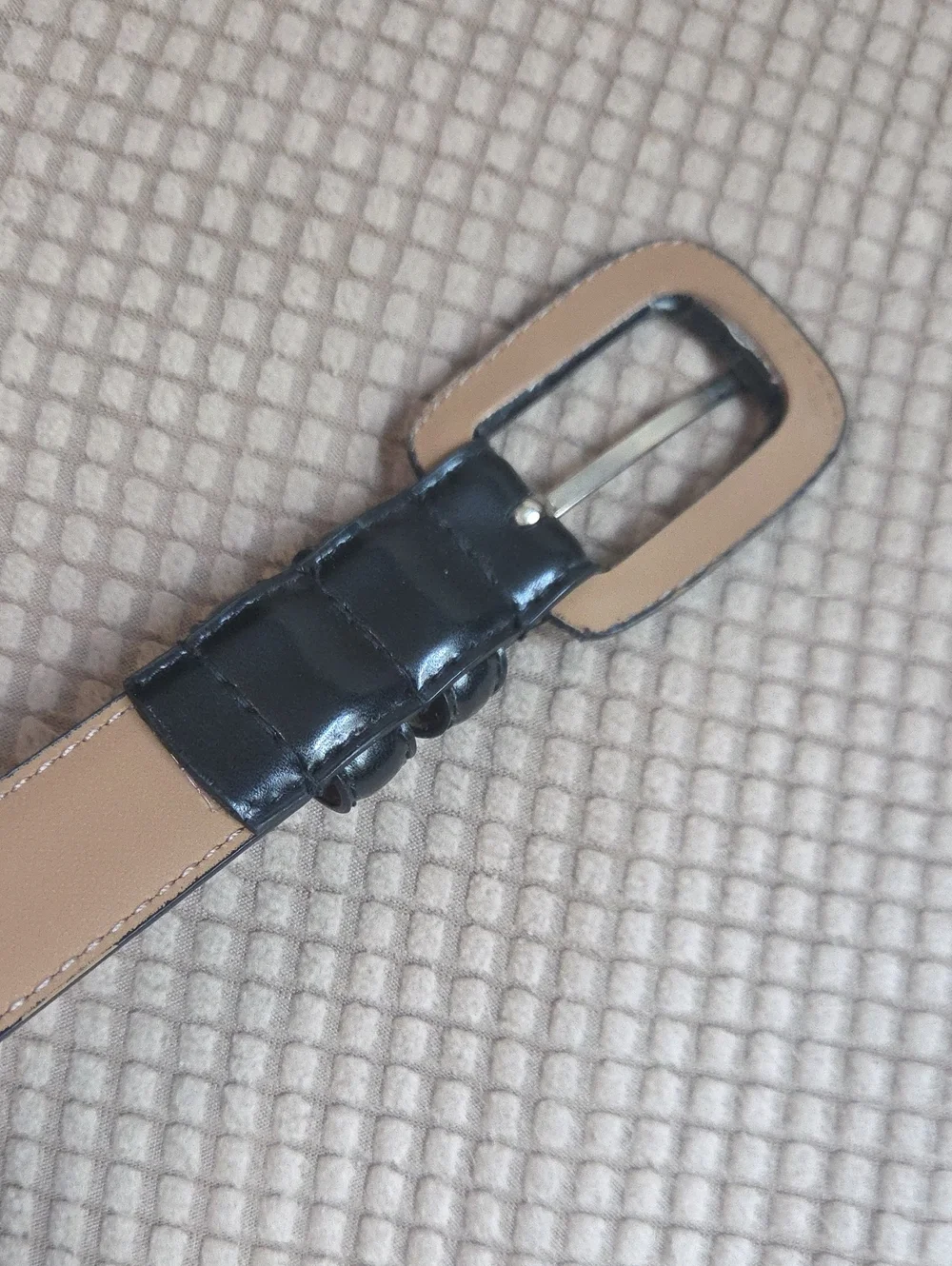 NWOT Men's or Women's Classic Black Leather Belt with Covered Buckle